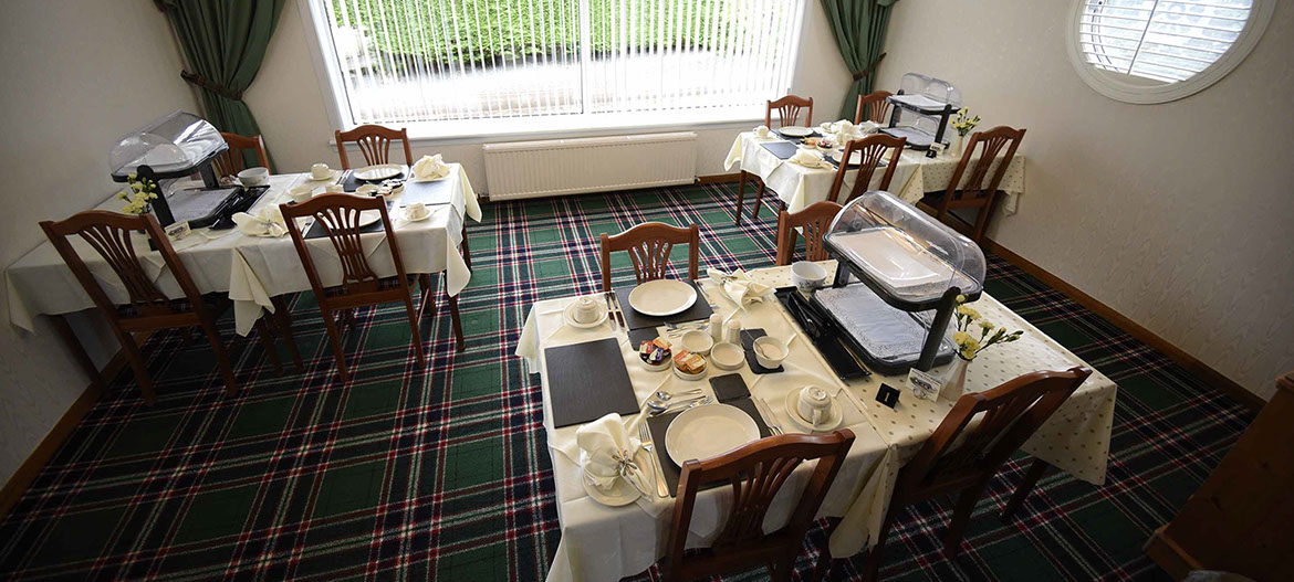 Quiraing House dining room Bed and Breakfast accommodation in Portree with WIFI
