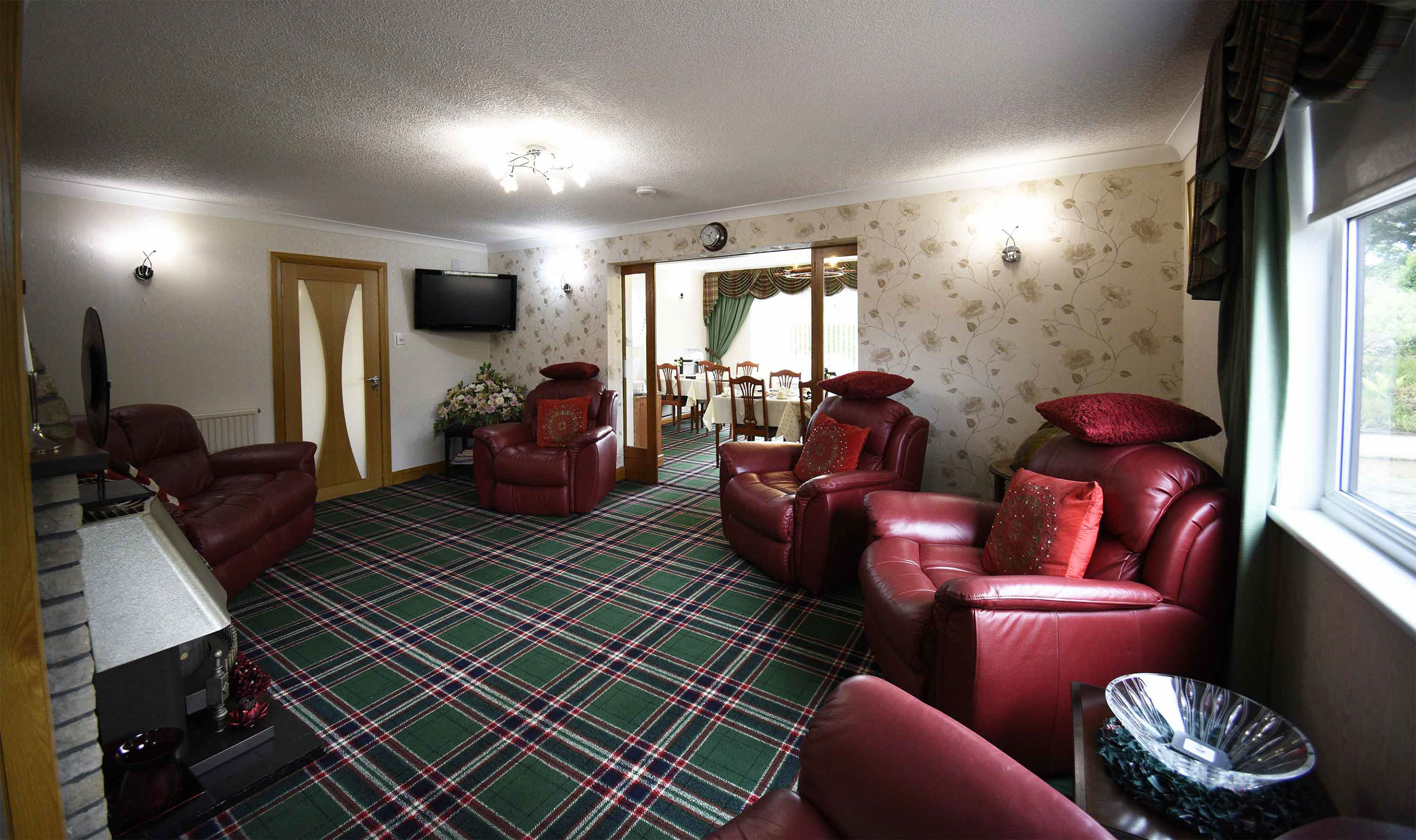 Enjoy a welcome hamper on arrival at Thistle Dubh Dandy self catering accommodation