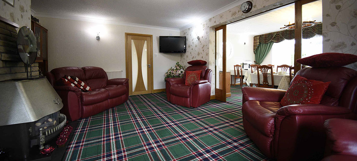 Bed and Breakfast accommodation in Portree with dining room self catering living room