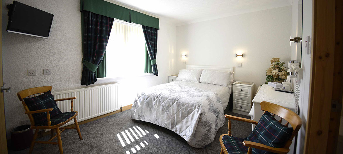 Quiraing House bed and breakfast accommodation in Portree with en suite shower room