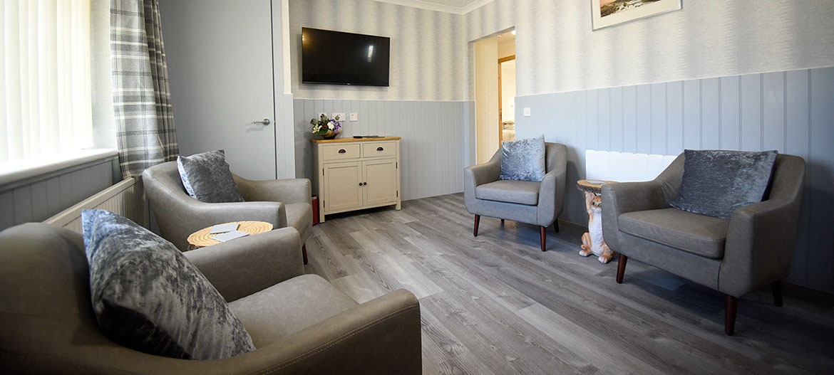 Self Catering accommodation in Portree at Quiraing House Guest Living room with WIFI