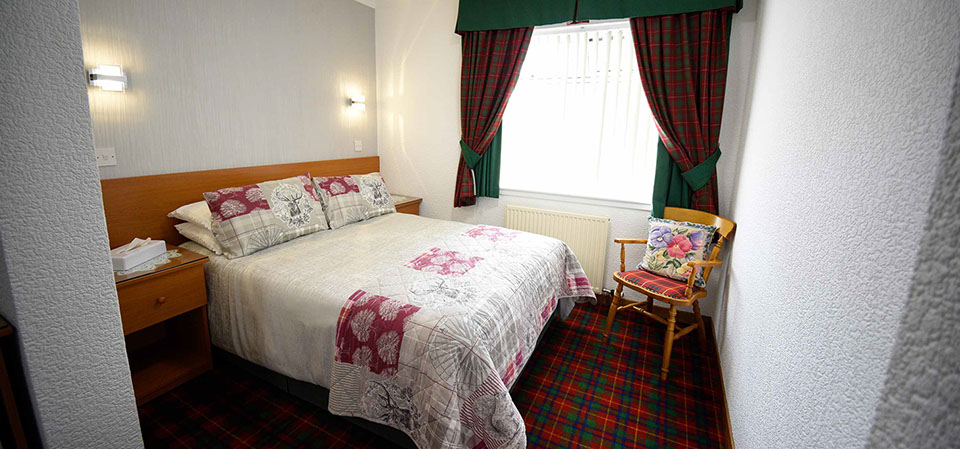 Bed and Breakfast accommodation in Portree with Double Bed and En Suite shower room