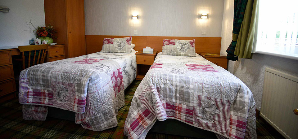 Quiraing House twin bedroom bed and breakfast accommodation in Portree on the Isle of Skye