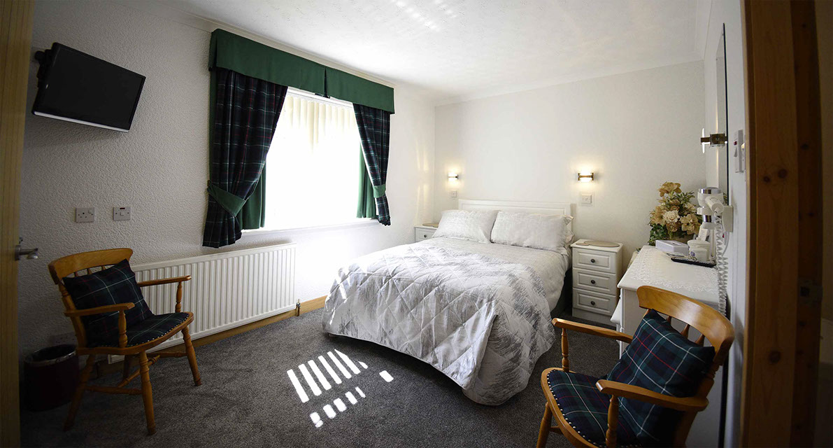 Stay at Quiraing House self catering accommodation in Portree with en suite bathroom