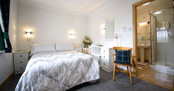 Comfortable double and twin beds in Quiraing House self catering accommodation in Portree