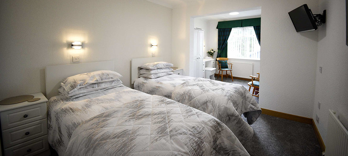 Quiraing House twin bed self catering accommodation in Portree with en suite shower room